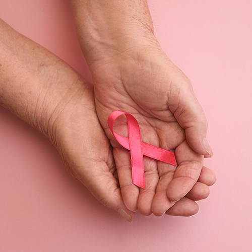 El cáncer de mama no distingue género o edad, conoce cómo detectarlo 